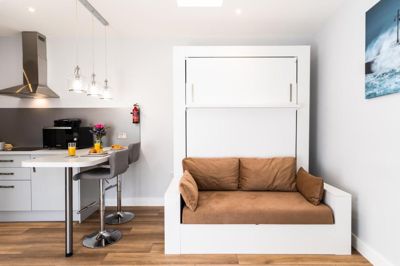 Finest Retreats - The Hideaway - Studio Apartment In بورثليفين المظهر الخارجي الصورة