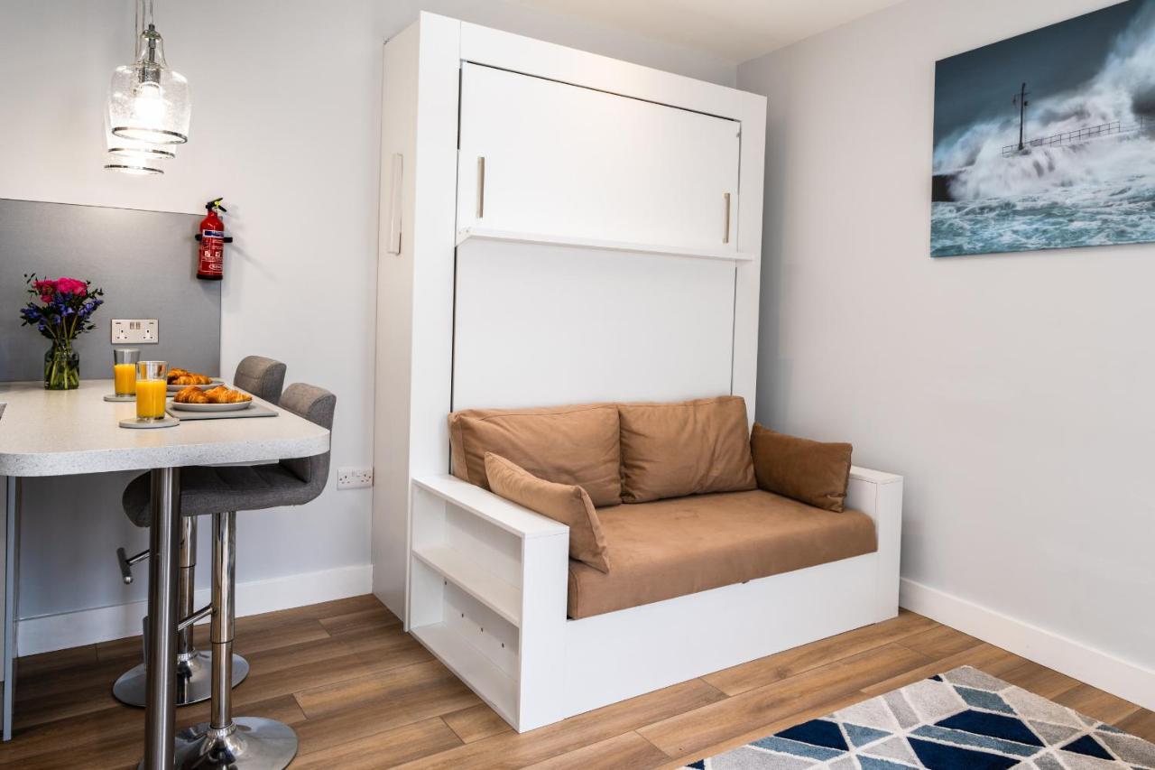 Finest Retreats - The Hideaway - Studio Apartment In بورثليفين المظهر الخارجي الصورة